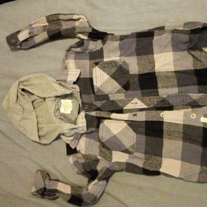 𝅺Weatherproof Vintage Boys Grey button up hoodie